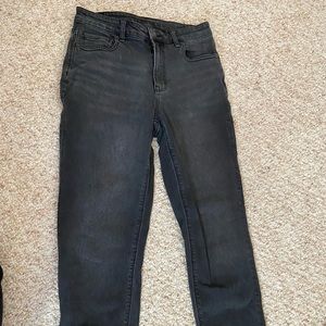 black mid rise american eagle mom jeans